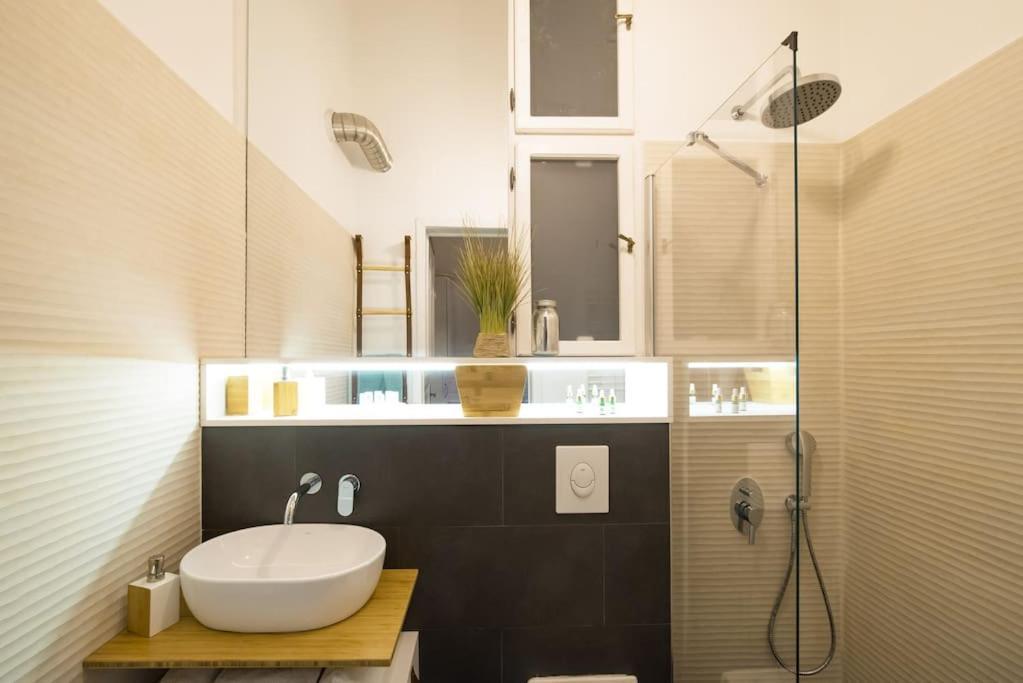 No.8: Lovely & Cosy 3-Room Heart Of The City Тімішоара Екстер'єр фото