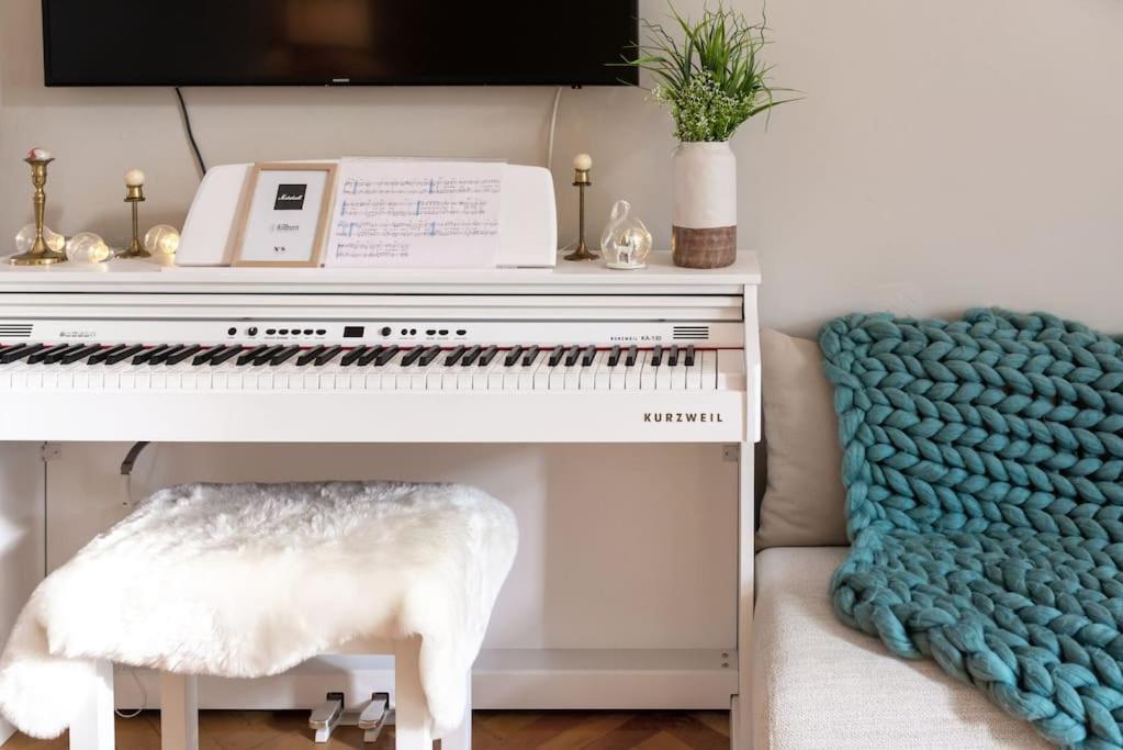 No.8: Lovely & Cosy 3-Room Heart Of The City Тімішоара Екстер'єр фото