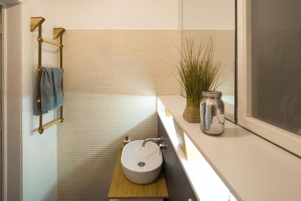 No.8: Lovely & Cosy 3-Room Heart Of The City Тімішоара Екстер'єр фото